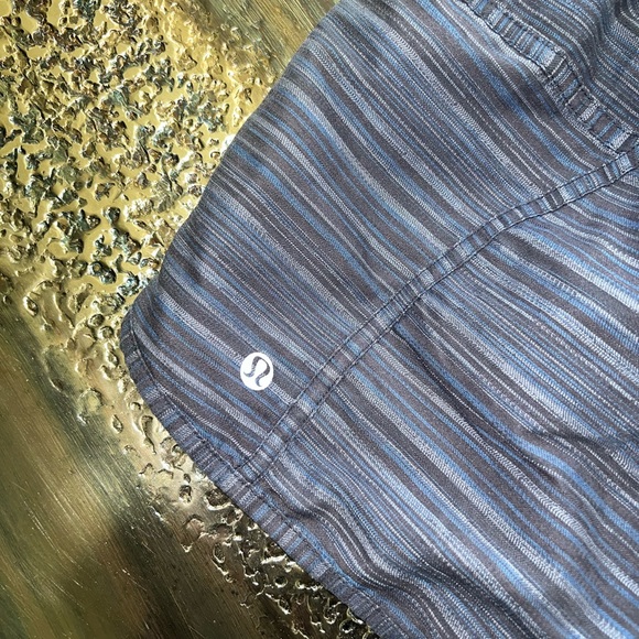 Lululemon Tracker short size 6 *blue black* - Picture 6 of 7